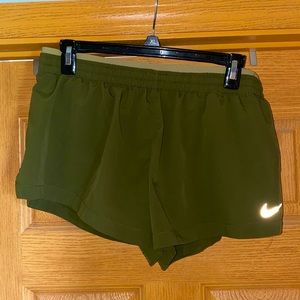womens nike shorts